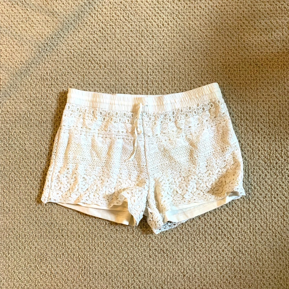 L’AFFAIRE LACE SHORTIES, size L.